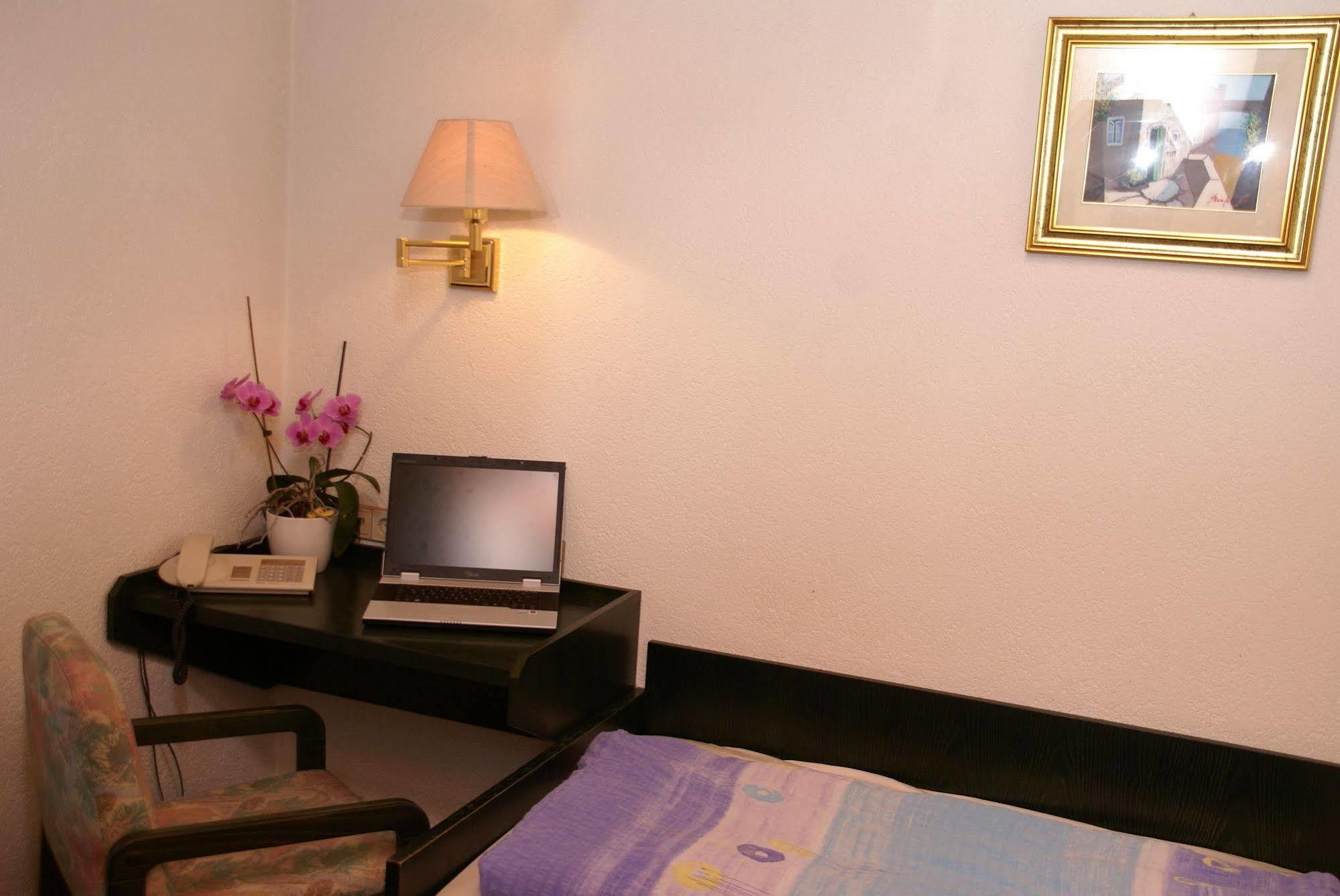 Wolfhagen Hotel Zum Schiffchen מראה חיצוני תמונה